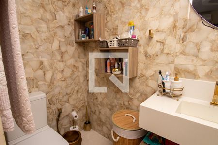 Apartamento à venda com 220m², 2 quartos e 3 vagasBanheiro quarto 1