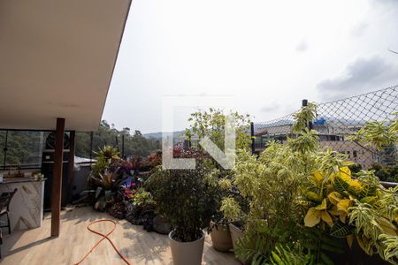 Apartamento à venda com 220m², 2 quartos e 3 vagasCobertura