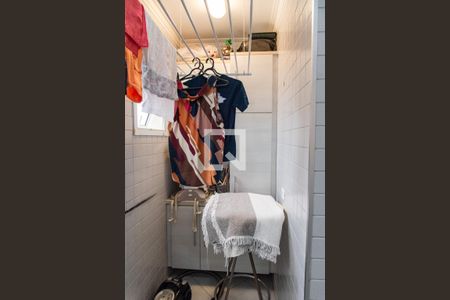 Apartamento à venda com 75m², 2 quartos e 2 vagas Apartamento à venda com 75m², 2 quartos e 2 vagasÁrea de serviço