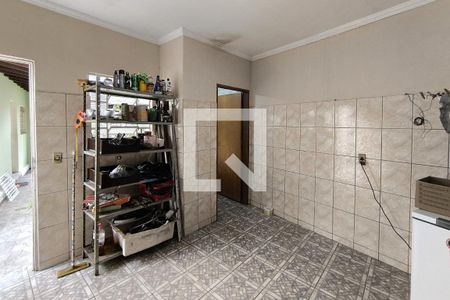 Casa à venda com 180m², 5 quartos e 1 vagaEdícula