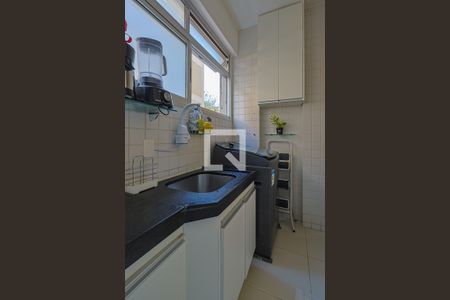 Apartamento à venda com 143m², 4 quartos e 2 vagas Apartamento à venda com 143m², 4 quartos e 2 vagasÁrea de Serviço