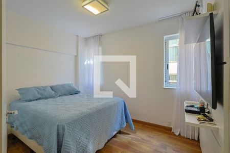 Apartamento à venda com 143m², 4 quartos e 2 vagas Apartamento à venda com 143m², 4 quartos e 2 vagasQuarto 4