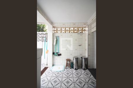 Casa à venda com 168m², 3 quartos e 1 vagaÁrea de Serviço