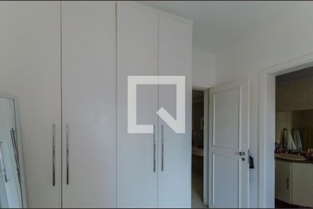 Apartamento à venda com 140m², 4 quartos e 3 vagas Apartamento à venda com 140m², 4 quartos e 3 vagasSuíte 2