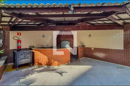 Apartamento à venda com 140m², 4 quartos e 3 vagas Apartamento à venda com 140m², 4 quartos e 3 vagasÁrea comum - Churrasqueira