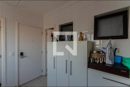 Apartamento à venda com 140m², 4 quartos e 3 vagas Apartamento à venda com 140m², 4 quartos e 3 vagasÁrea de Serviço