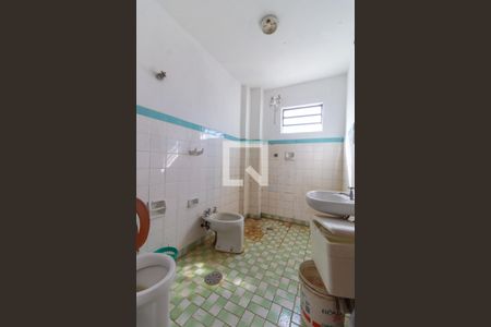 Banheiro  de apartamento à venda com 1 quarto, 30m² em Liberdade, São Paulo