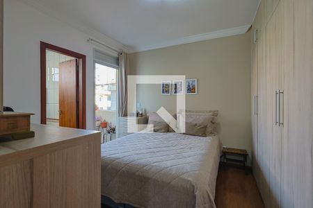 Apartamento à venda com 105m², 4 quartos e 2 vagas Apartamento à venda com 105m², 4 quartos e 2 vagasQuarto