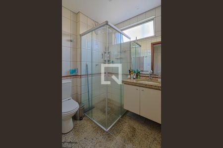 Apartamento à venda com 105m², 4 quartos e 2 vagas Apartamento à venda com 105m², 4 quartos e 2 vagasBanheiro