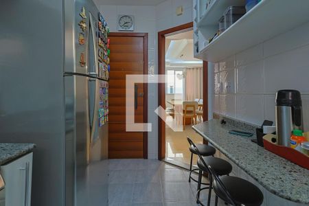 Apartamento à venda com 105m², 4 quartos e 2 vagas Apartamento à venda com 105m², 4 quartos e 2 vagasCozinha