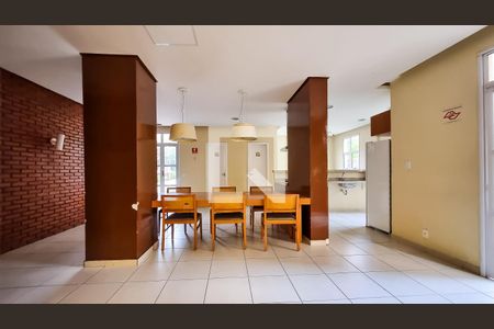 Apartamento à venda com 59m², 2 quartos e 1 vaga Apartamento à venda com 59m², 2 quartos e 1 vagaÁrea comum - Salão de festas