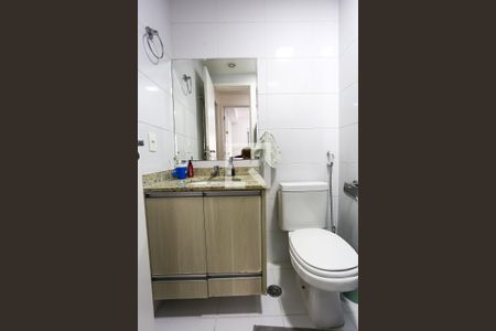 Apartamento à venda com 59m², 2 quartos e 1 vaga Apartamento à venda com 59m², 2 quartos e 1 vagaBanheiro