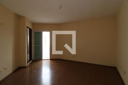 Casa à venda com 169m², 3 quartos e 4 vagasSuíte