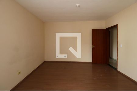 Casa à venda com 169m², 3 quartos e 4 vagasSuíte