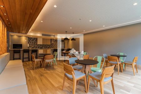 Apartamento à venda com 74m², 2 quartos e 1 vaga Apartamento à venda com 74m², 2 quartos e 1 vagaÁrea comum - Salão de festas