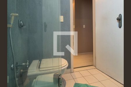 Apartamento à venda com 250m², 3 quartos e 2 vagasBanheiro da Suíte 2