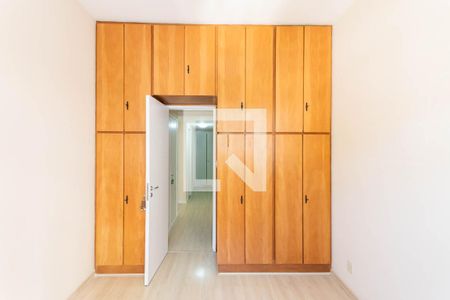 Apartamento à venda com 105m², 3 quartos e 1 vagaQuarto 1