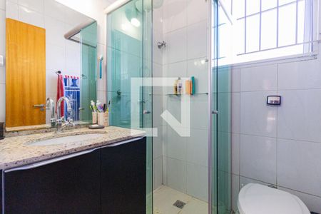 Casa à venda com 131m², 3 quartos e 2 vagasBanheiro da suíte