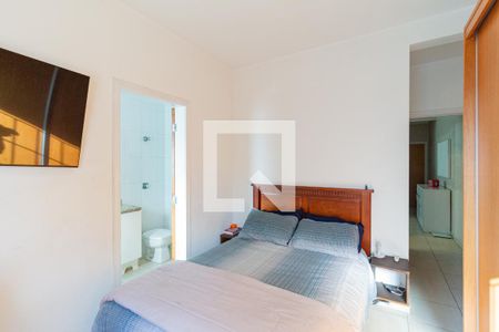 Casa à venda com 131m², 3 quartos e 2 vagasSuíte