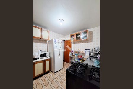 Casa à venda com 180m², 3 quartos e 2 vagas Casa à venda com 180m², 3 quartos e 2 vagasCozinha
