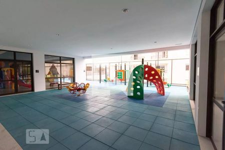 Apartamento à venda com 147m², 3 quartos e 3 vagas Apartamento à venda com 147m², 3 quartos e 3 vagasPlayground