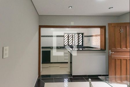 Sala/Cozinha de kitnet/studio para alugar com 1 quarto, 28m² em Jardim Santa Lúcia, Campinas