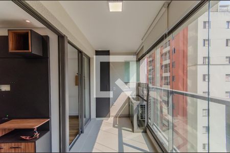 Apartamento à venda com 37m², 1 quarto e 1 vaga Apartamento à venda com 37m², 1 quarto e 1 vagaVaranda