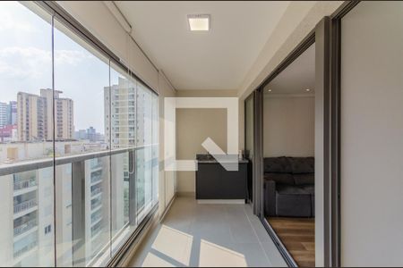 Apartamento à venda com 37m², 1 quarto e 1 vaga Apartamento à venda com 37m², 1 quarto e 1 vagaVaranda