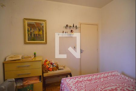 Casa à venda com 700m², 5 quartos e 3 vagas Casa à venda com 700m², 5 quartos e 3 vagasQuarto 2