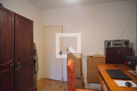 Casa à venda com 700m², 5 quartos e 3 vagas Casa à venda com 700m², 5 quartos e 3 vagasQuarto 1