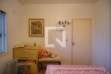 Casa à venda com 700m², 5 quartos e 3 vagas Casa à venda com 700m², 5 quartos e 3 vagasQuarto 2