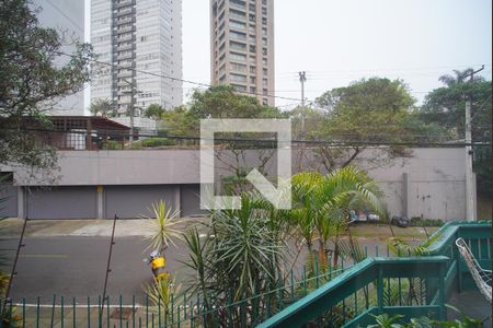 Casa à venda com 700m², 5 quartos e 3 vagas Casa à venda com 700m², 5 quartos e 3 vagasVista da Suíte