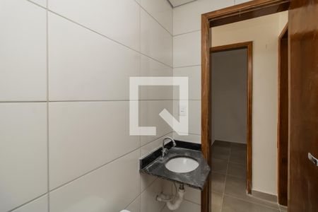 Apartamento à venda com 45m², 2 quartos e sem vaga Apartamento à venda com 45m², 2 quartos e sem vagaBanheiro