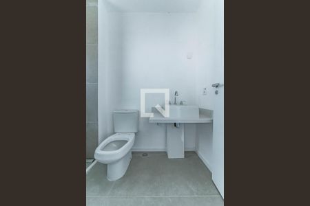 Apartamento à venda com 197m², 4 quartos e 3 vagas Apartamento à venda com 197m², 4 quartos e 3 vagasBanheiro da Suíte 2