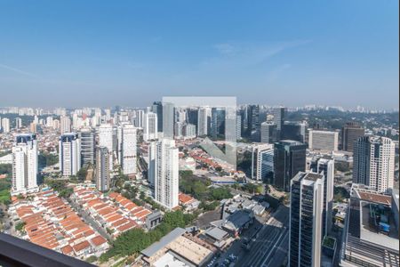 Apartamento à venda com 197m², 4 quartos e 3 vagas Apartamento à venda com 197m², 4 quartos e 3 vagasSuíte 4 - Varanda - Vista