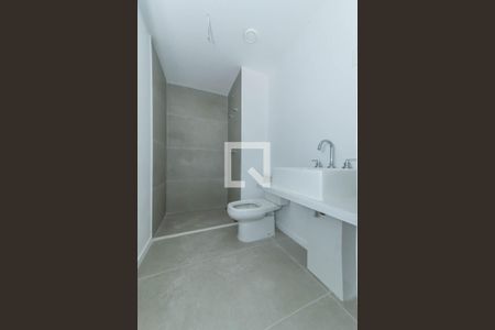 Apartamento à venda com 197m², 4 quartos e 3 vagas Apartamento à venda com 197m², 4 quartos e 3 vagasBanheiro da Suíte 1