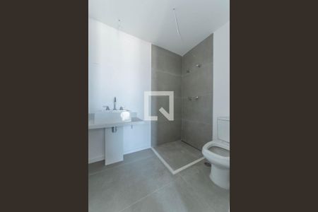 Apartamento à venda com 197m², 4 quartos e 3 vagas Apartamento à venda com 197m², 4 quartos e 3 vagasBanheiro da Suíte 3