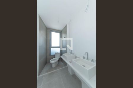 Apartamento à venda com 197m², 4 quartos e 3 vagas Apartamento à venda com 197m², 4 quartos e 3 vagasBanheiro da Suíte 4