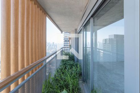 Apartamento à venda com 197m², 4 quartos e 3 vagas Apartamento à venda com 197m², 4 quartos e 3 vagasSuíte 4 - Varanda