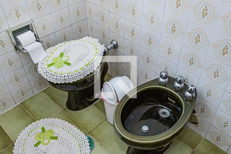 Casa à venda com 145m², 3 quartos e 2 vagasBanheiro suite