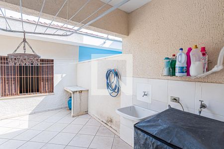 Casa à venda com 145m², 3 quartos e 2 vagasÁrea de Serviço