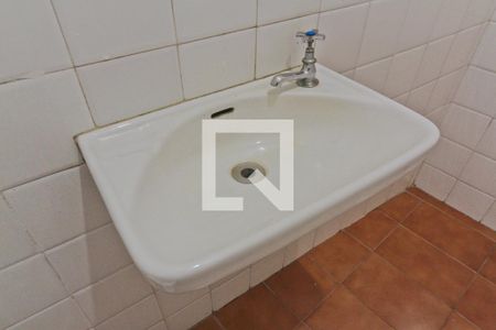 Casa à venda com 139m², 2 quartos e 2 vagasBanheiro de Serviço