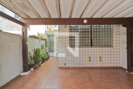 Casa à venda com 139m², 2 quartos e 2 vagasGaragem