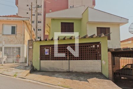 Casa à venda com 139m², 2 quartos e 2 vagasFachada + placa