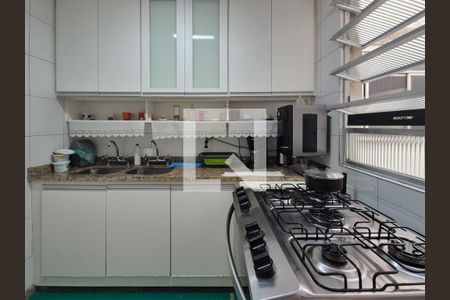 Apartamento à venda com 80m², 2 quartos e 1 vaga Apartamento à venda com 80m², 2 quartos e 1 vagaCozinha