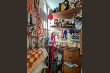 Apartamento à venda com 80m², 2 quartos e 1 vaga Apartamento à venda com 80m², 2 quartos e 1 vagaBanheiro de serviço