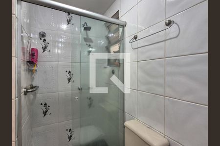 Apartamento à venda com 80m², 2 quartos e 1 vaga Apartamento à venda com 80m², 2 quartos e 1 vagaBanheiro da Suíte
