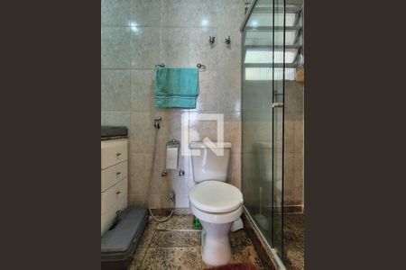 Apartamento à venda com 80m², 2 quartos e 1 vaga Apartamento à venda com 80m², 2 quartos e 1 vagaBanheiro social
