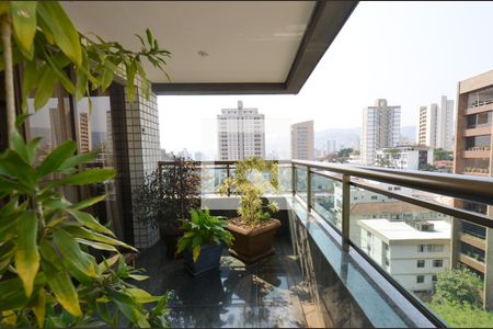 Varanda de apartamento para alugar com 3 quartos, 144m² em Santo Antônio, Belo Horizonte