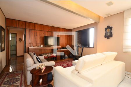 Sala 3 ambientes de apartamento para alugar com 3 quartos, 144m² em Santo Antônio, Belo Horizonte